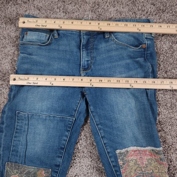 Pilcro Anthropologie Slim Boyfriend Jeans 27 Patterned Knee Patches FLAW - Picture 5 of 16
